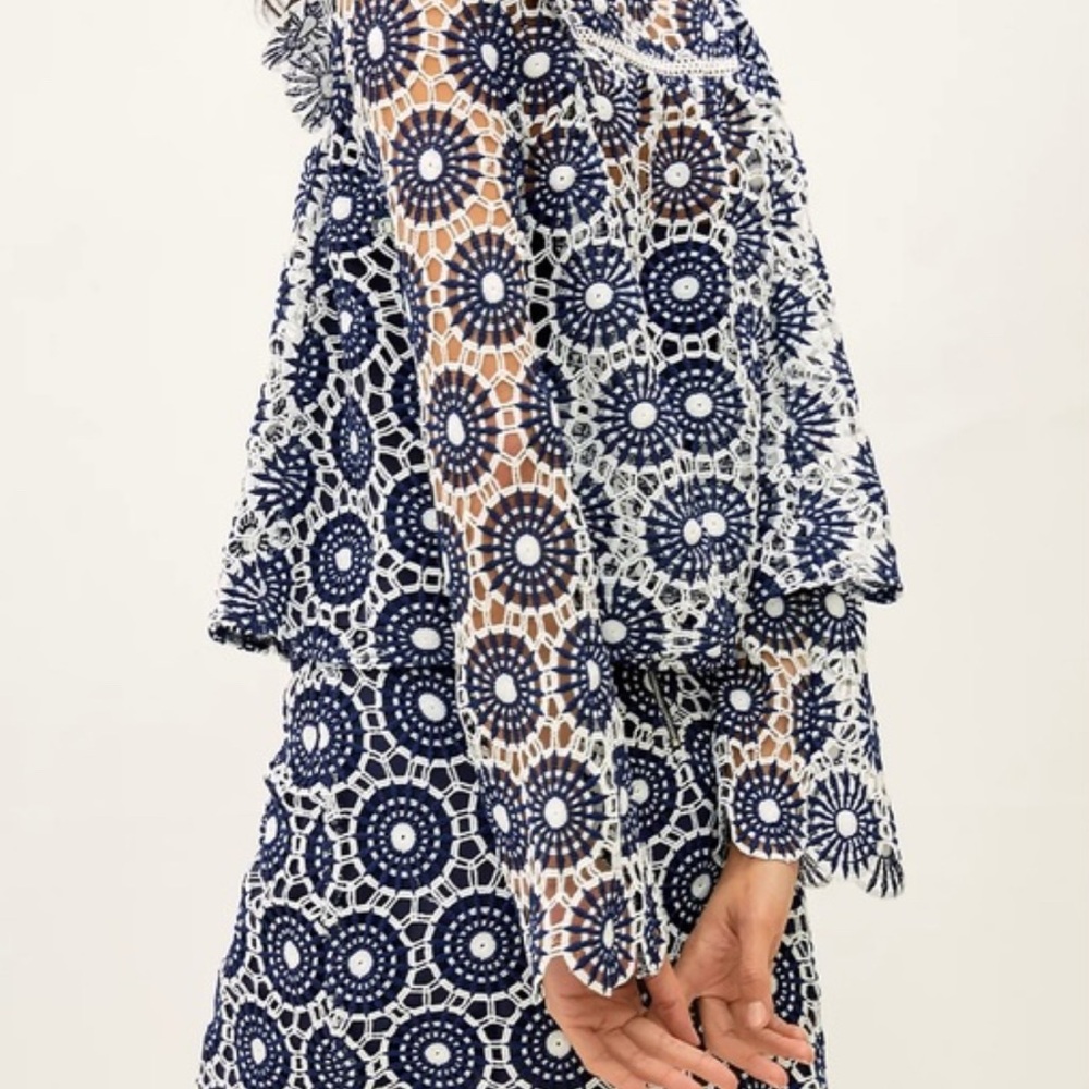 Anthropologie En Saison embroidered long sleeve crochet set. - Picture 2 of 5